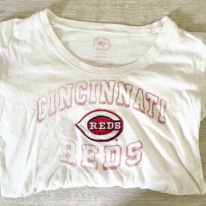 Size Large Cincinnati Red 47 Shirt